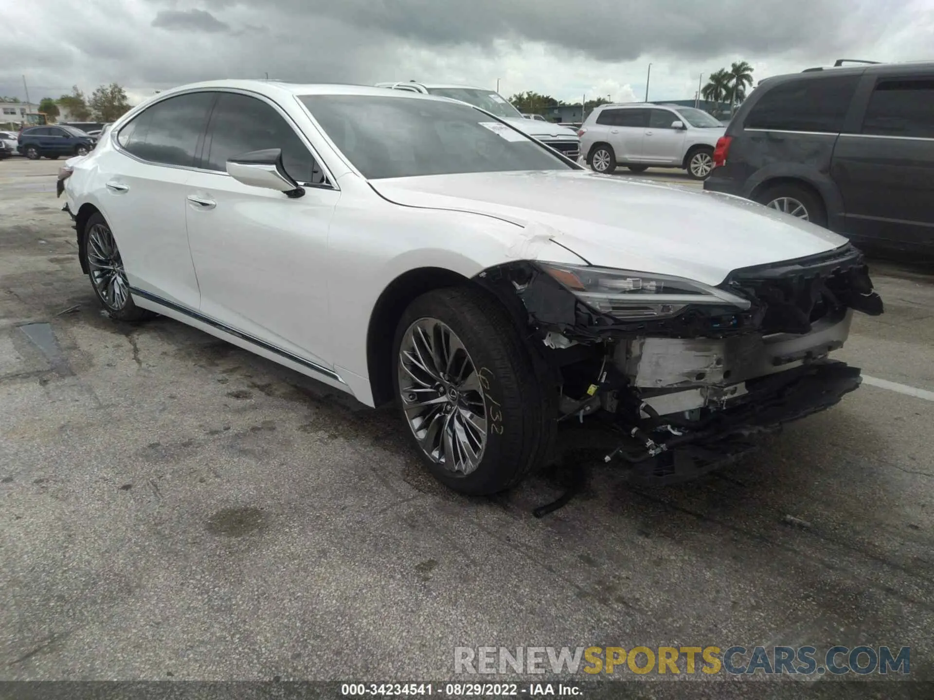 1 fotografías del automóvil dañado JTHD51FF2M5014347 LEXUS LS 2021