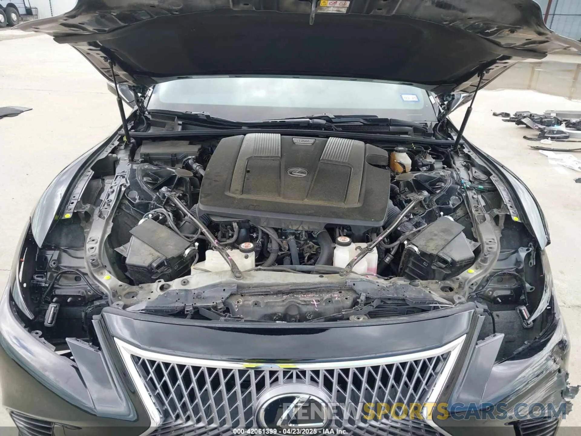 10 fotografías del automóvil dañado JTHD51FF1L5011017 LEXUS LS 500 2020