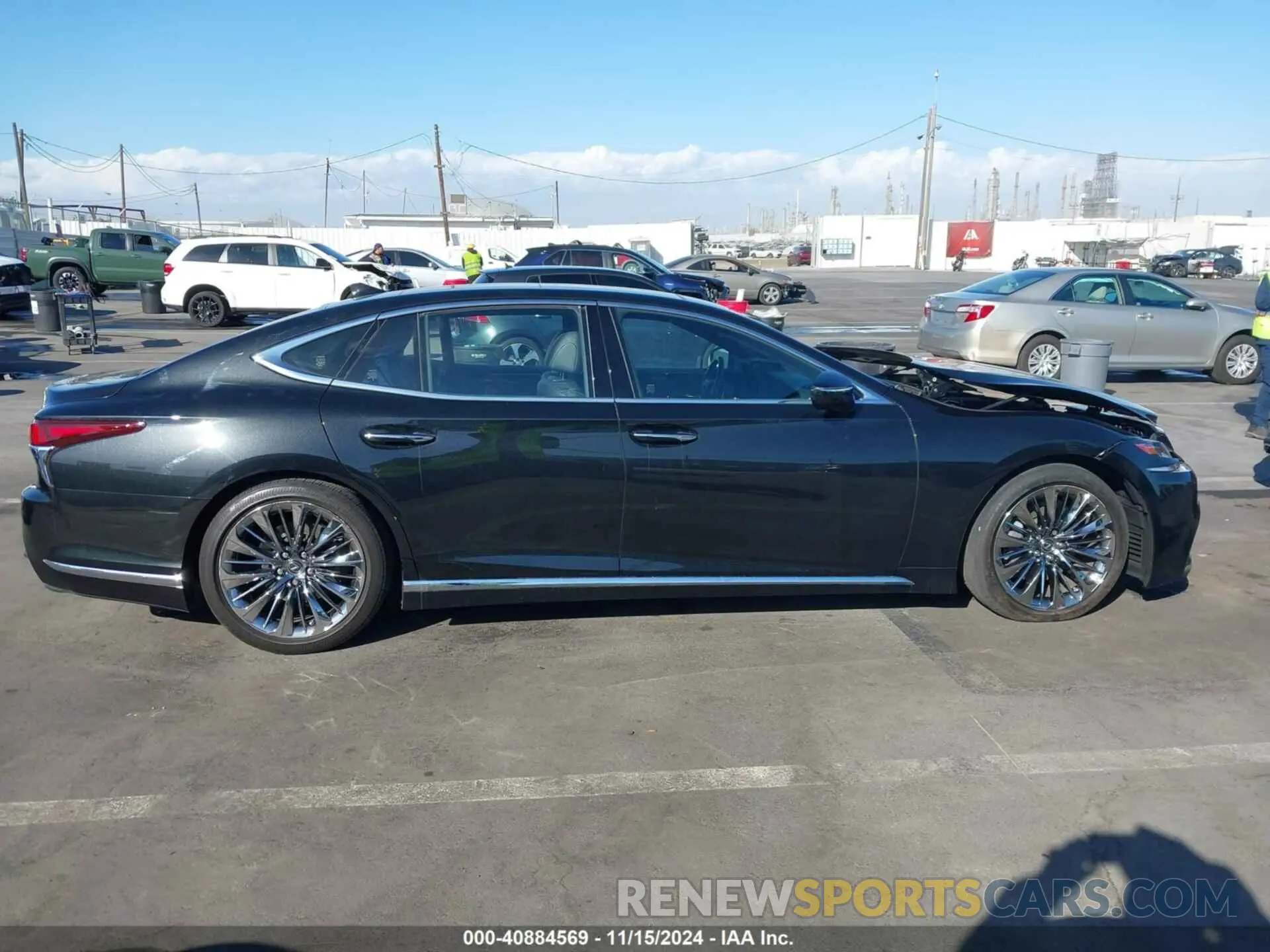 14 fotografías del automóvil dañado JTHD51FF5L5012302 LEXUS LS 500 2020