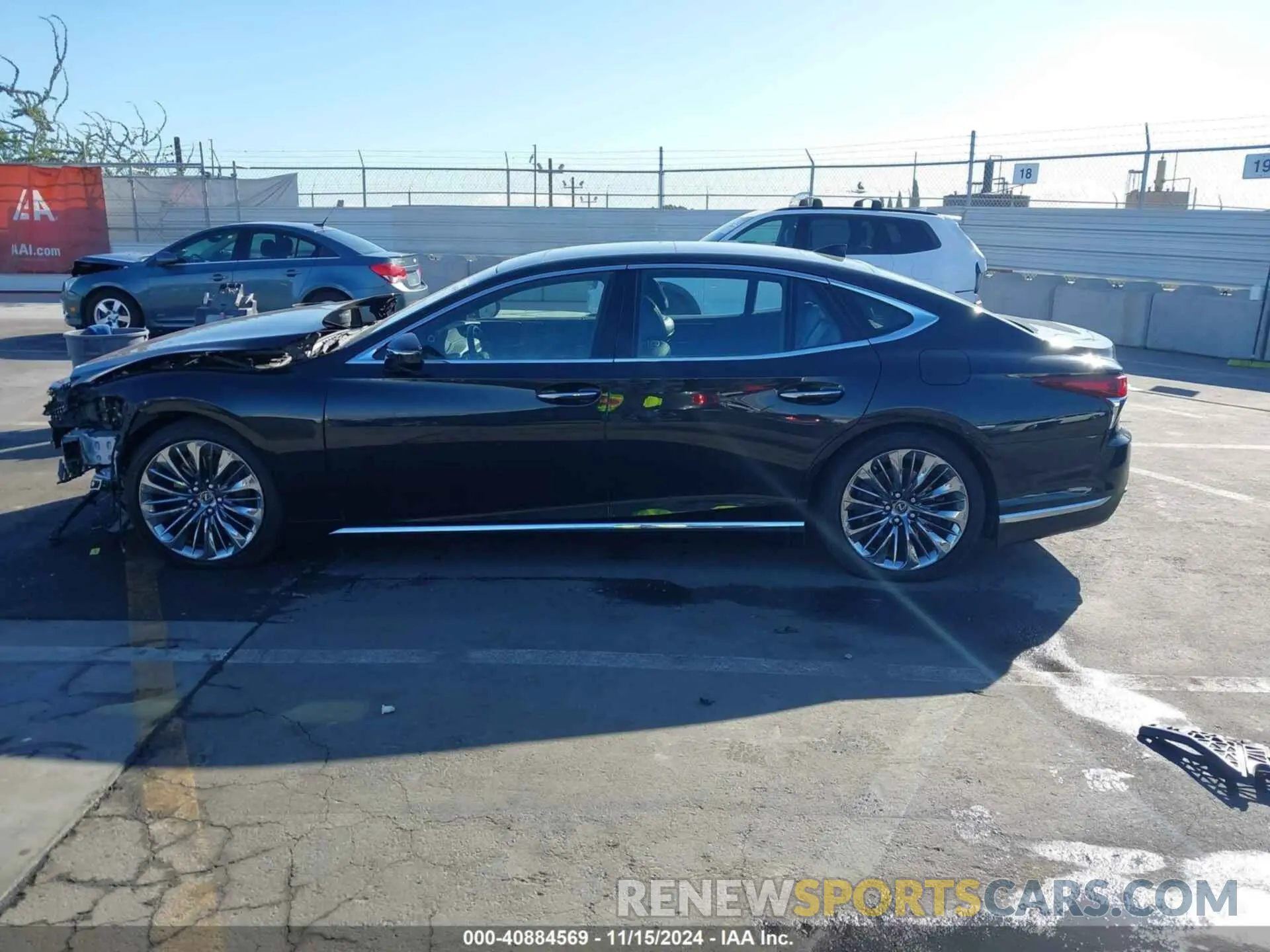15 fotografías del automóvil dañado JTHD51FF5L5012302 LEXUS LS 500 2020