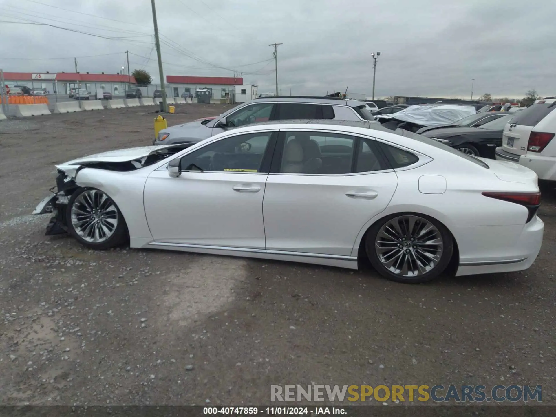 14 fotografías del automóvil dañado JTHD51FF0N5015708 LEXUS LS 500 2022