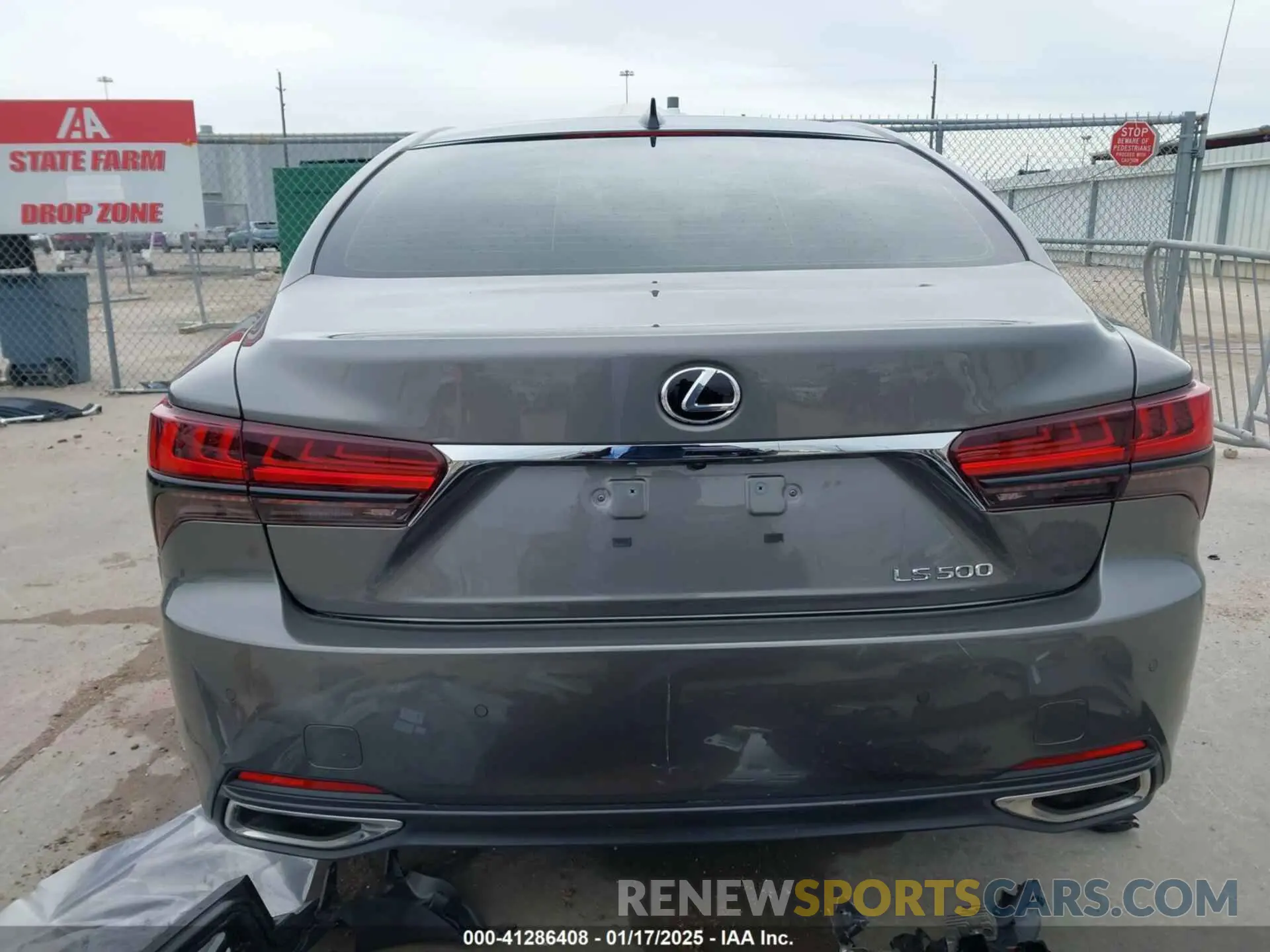 17 fotografías del automóvil dañado JTHD51FF5N5015672 LEXUS LS 500 2022
