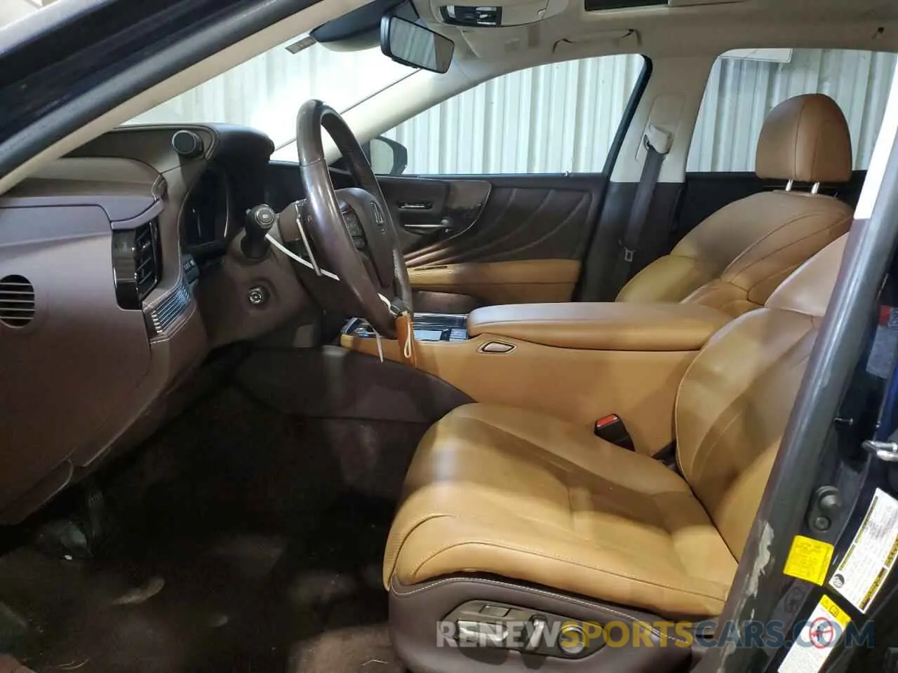 7 fotografías del automóvil dañado JTHB51FF0K5007269 LEXUS LS500 2019