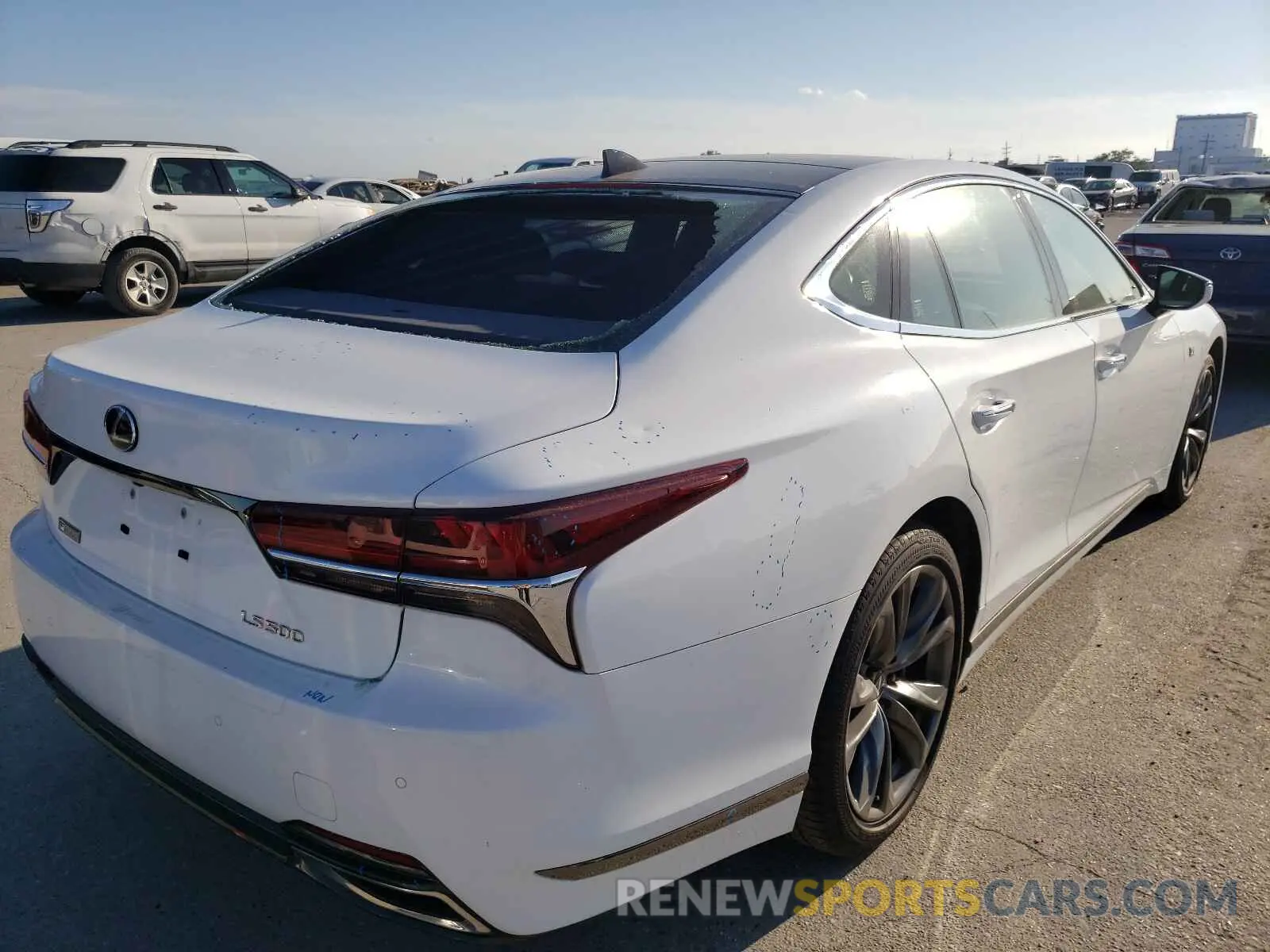 4 fotografías del automóvil dañado JTHB51FF4K5007422 LEXUS LS500 2019
