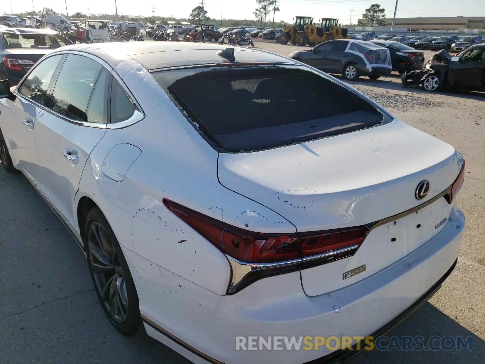 9 fotografías del automóvil dañado JTHB51FF4K5007422 LEXUS LS500 2019