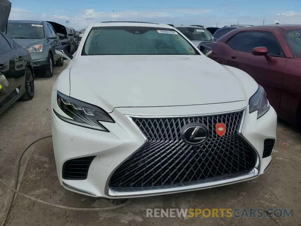 5 fotografías del automóvil dañado JTHB51FF4K5007906 LEXUS LS500 2019