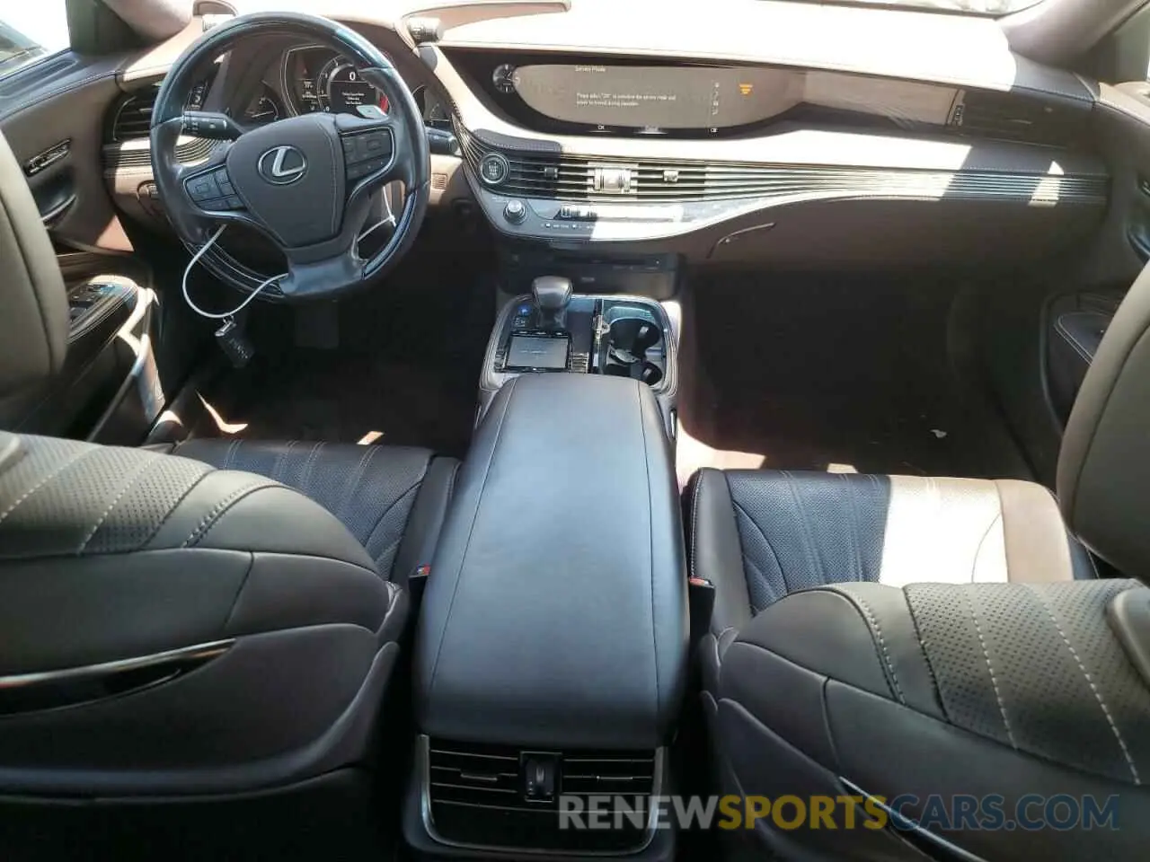 8 fotografías del automóvil dañado JTHB51FF6K5010063 LEXUS LS500 2019