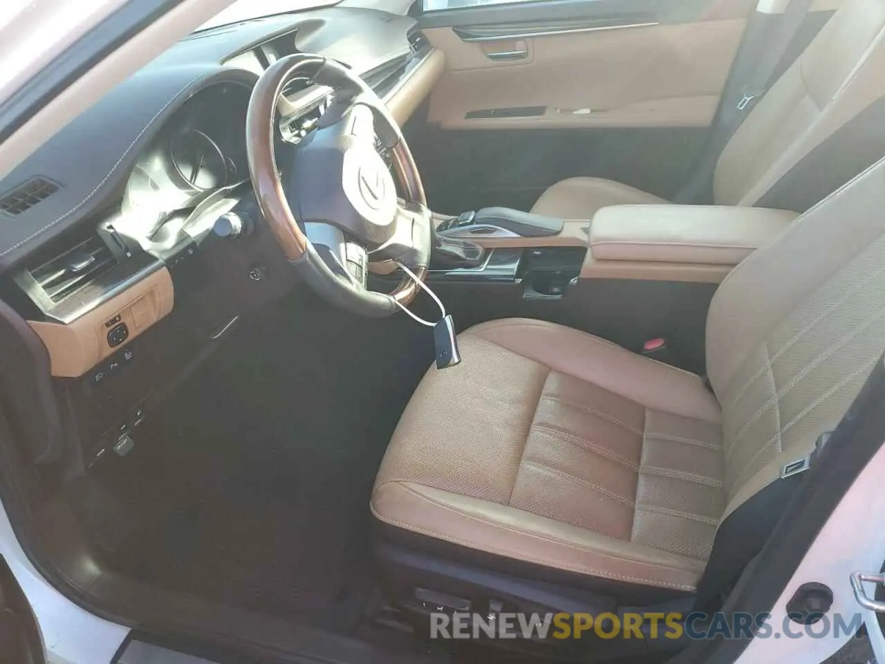 7 fotografías del automóvil dañado JTHB51FF8K5009061 LEXUS LS500 2019