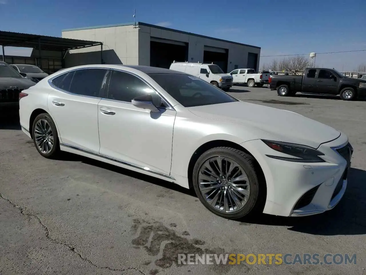 4 fotografías del automóvil dañado JTHB51FF9K5008940 LEXUS LS500 2019