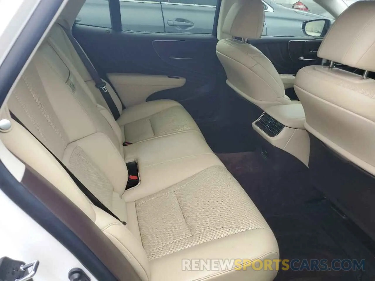 10 fotografías del automóvil dañado JTHB51FFXK5009417 LEXUS LS500 2019