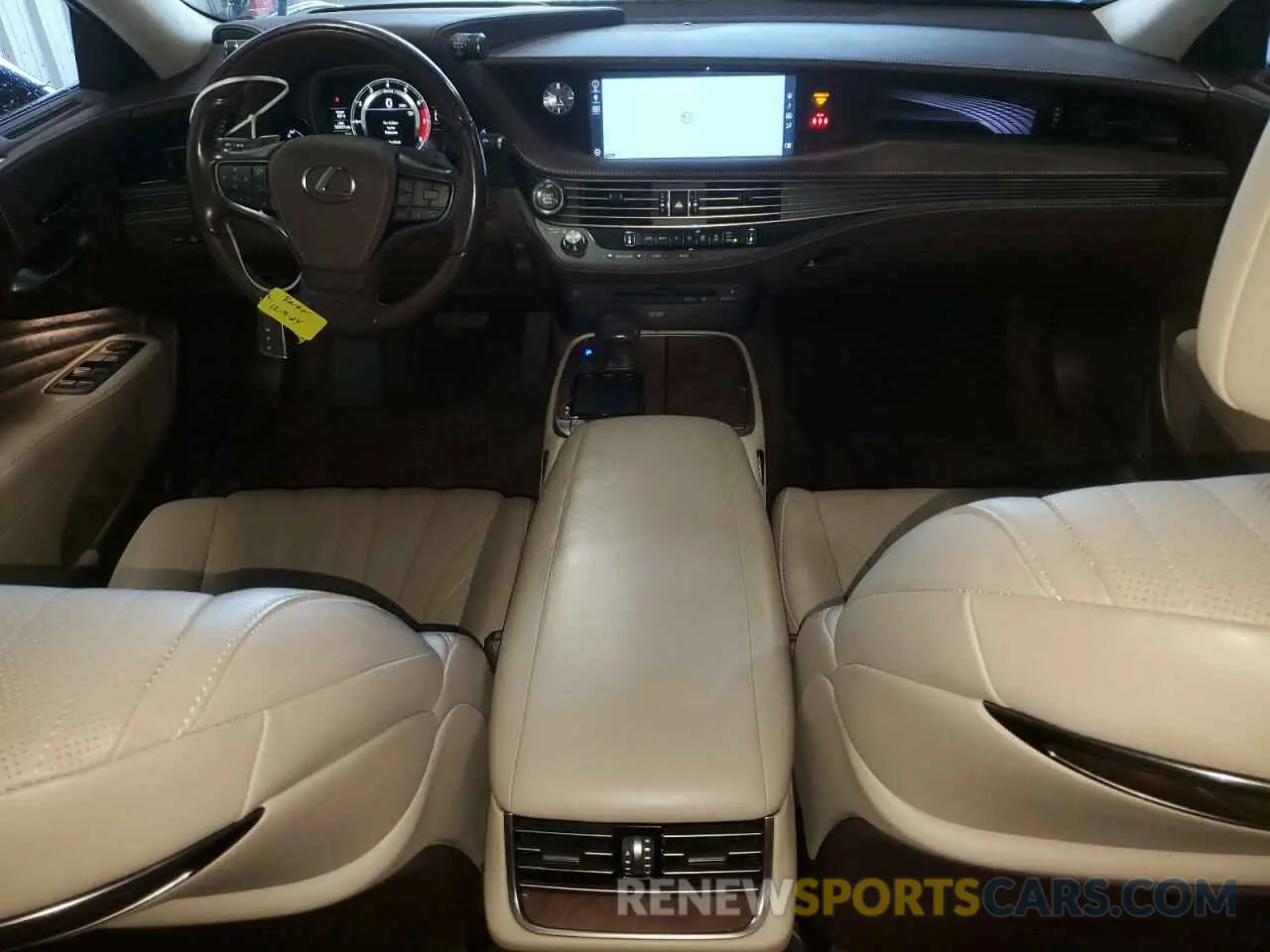 8 fotografías del automóvil dañado JTHC51FF0K5005655 LEXUS LS500 2019