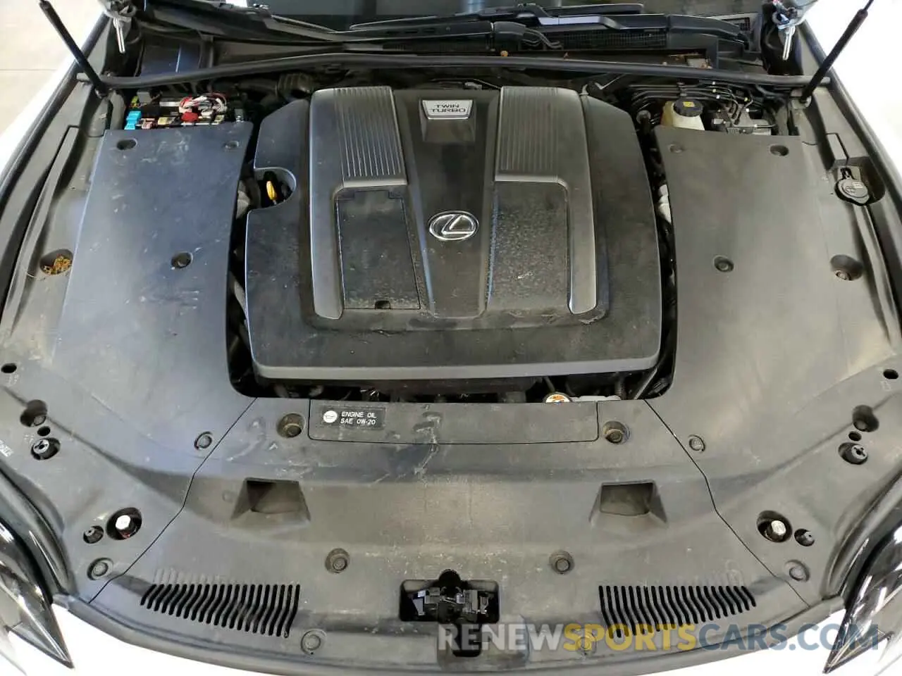 11 fotografías del automóvil dañado JTHC51FF0K5006952 LEXUS LS500 2019