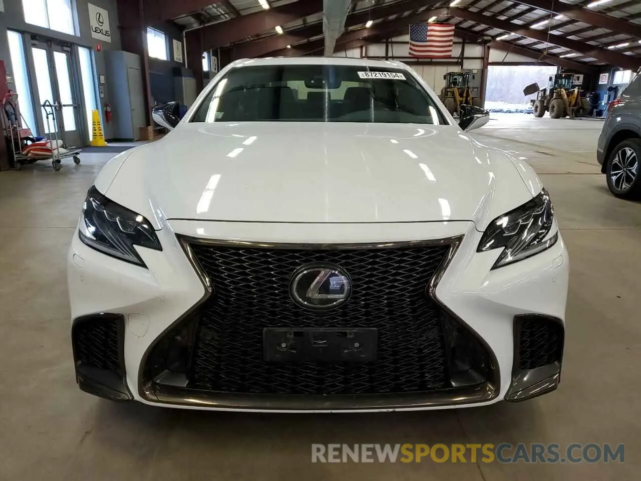 5 fotografías del automóvil dañado JTHC51FF0K5006952 LEXUS LS500 2019