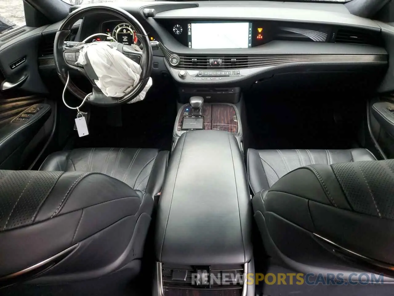 8 fotografías del automóvil dañado JTHC51FF1K5005423 LEXUS LS500 2019