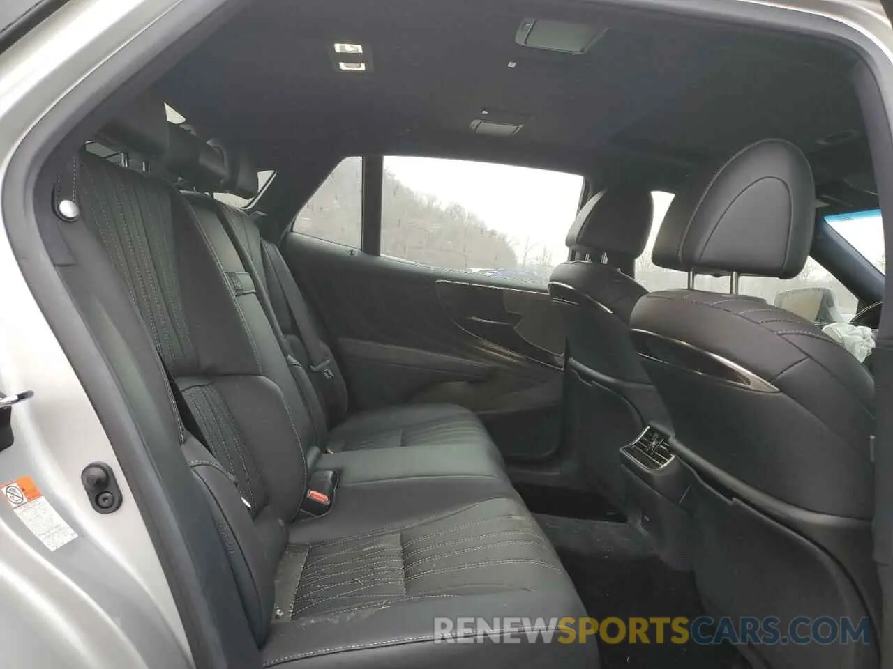 10 fotografías del automóvil dañado JTHC51FF1K5007446 LEXUS LS500 2019