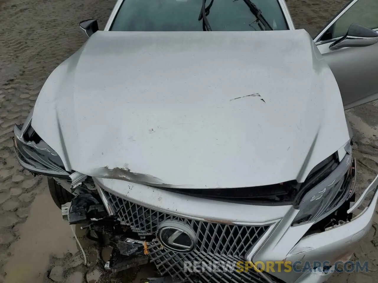 11 fotografías del automóvil dañado JTHC51FF1K5007446 LEXUS LS500 2019
