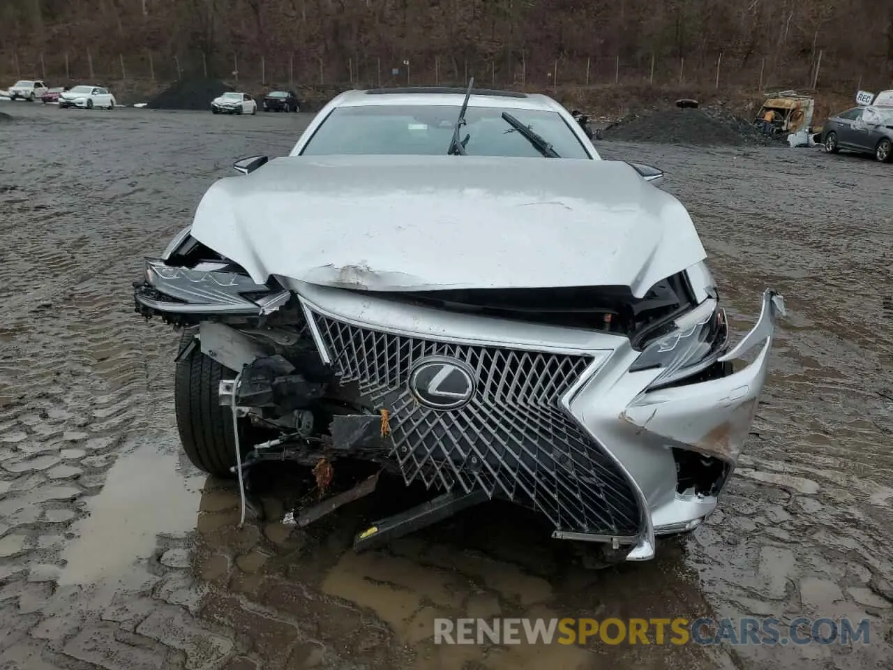 5 fotografías del automóvil dañado JTHC51FF1K5007446 LEXUS LS500 2019