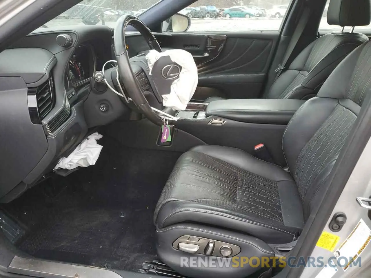 7 fotografías del automóvil dañado JTHC51FF1K5007446 LEXUS LS500 2019