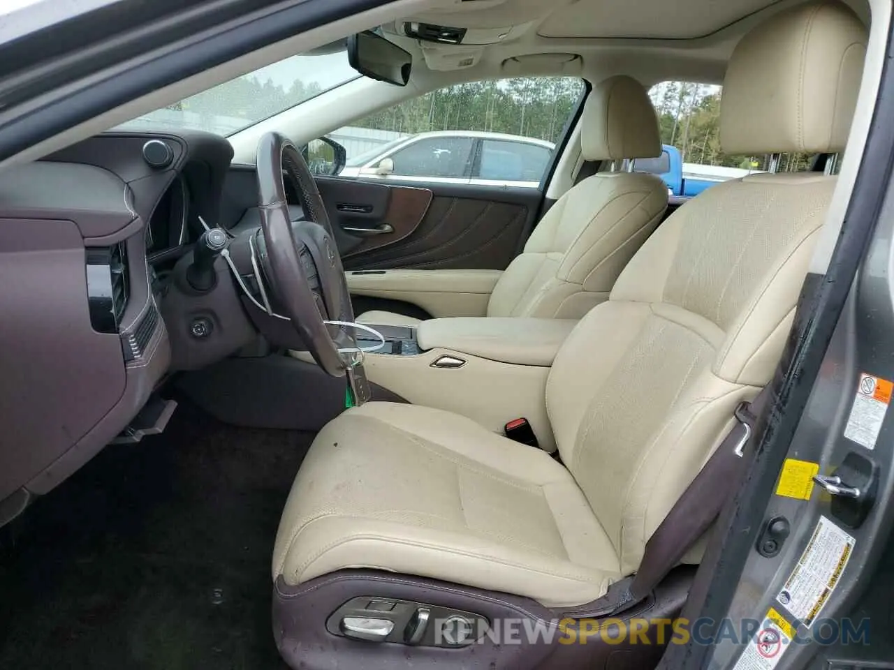 7 fotografías del automóvil dañado JTHC51FF2K5005429 LEXUS LS500 2019