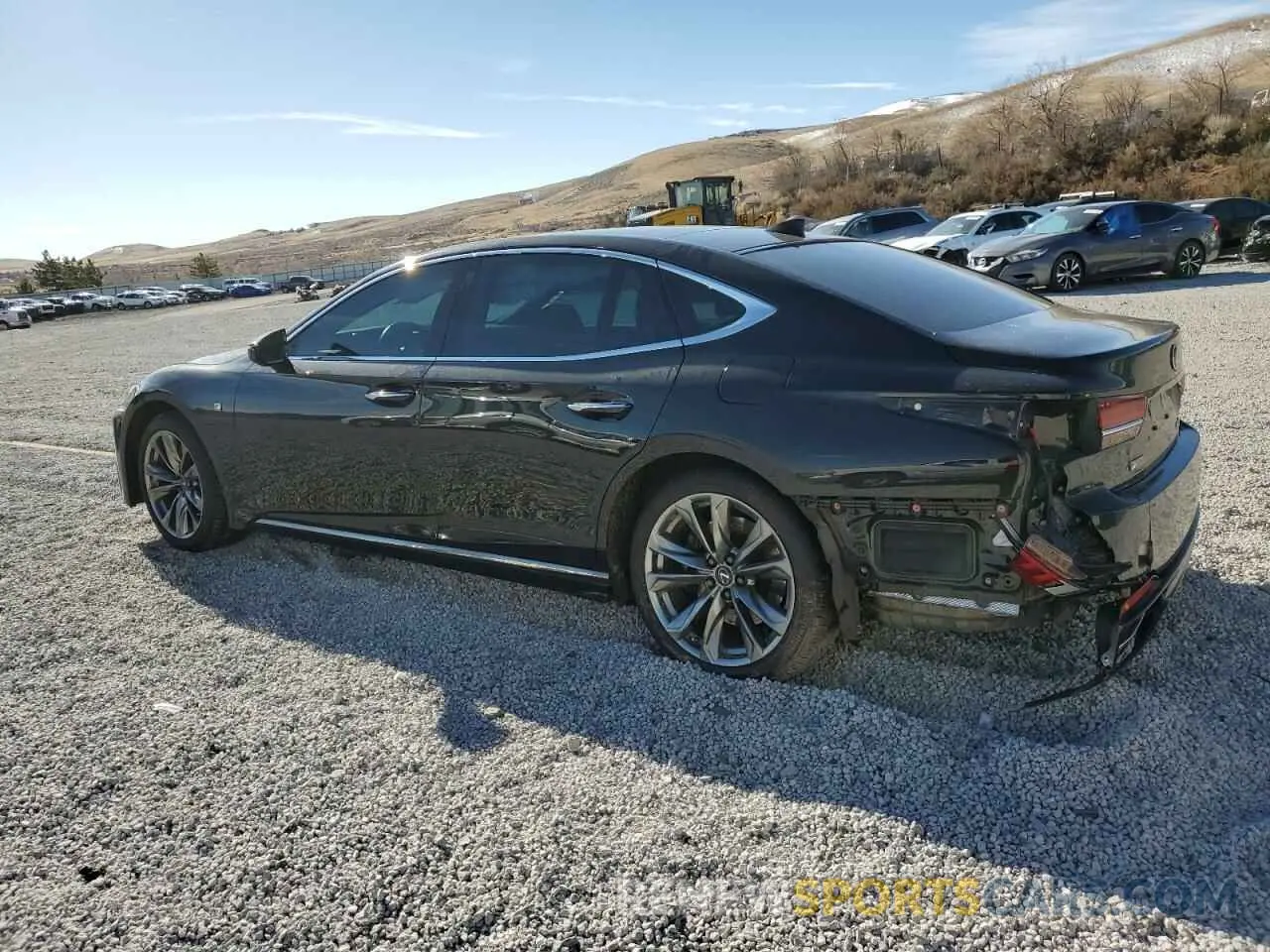 2 fotografías del automóvil dañado JTHC51FF2K5005916 LEXUS LS500 2019