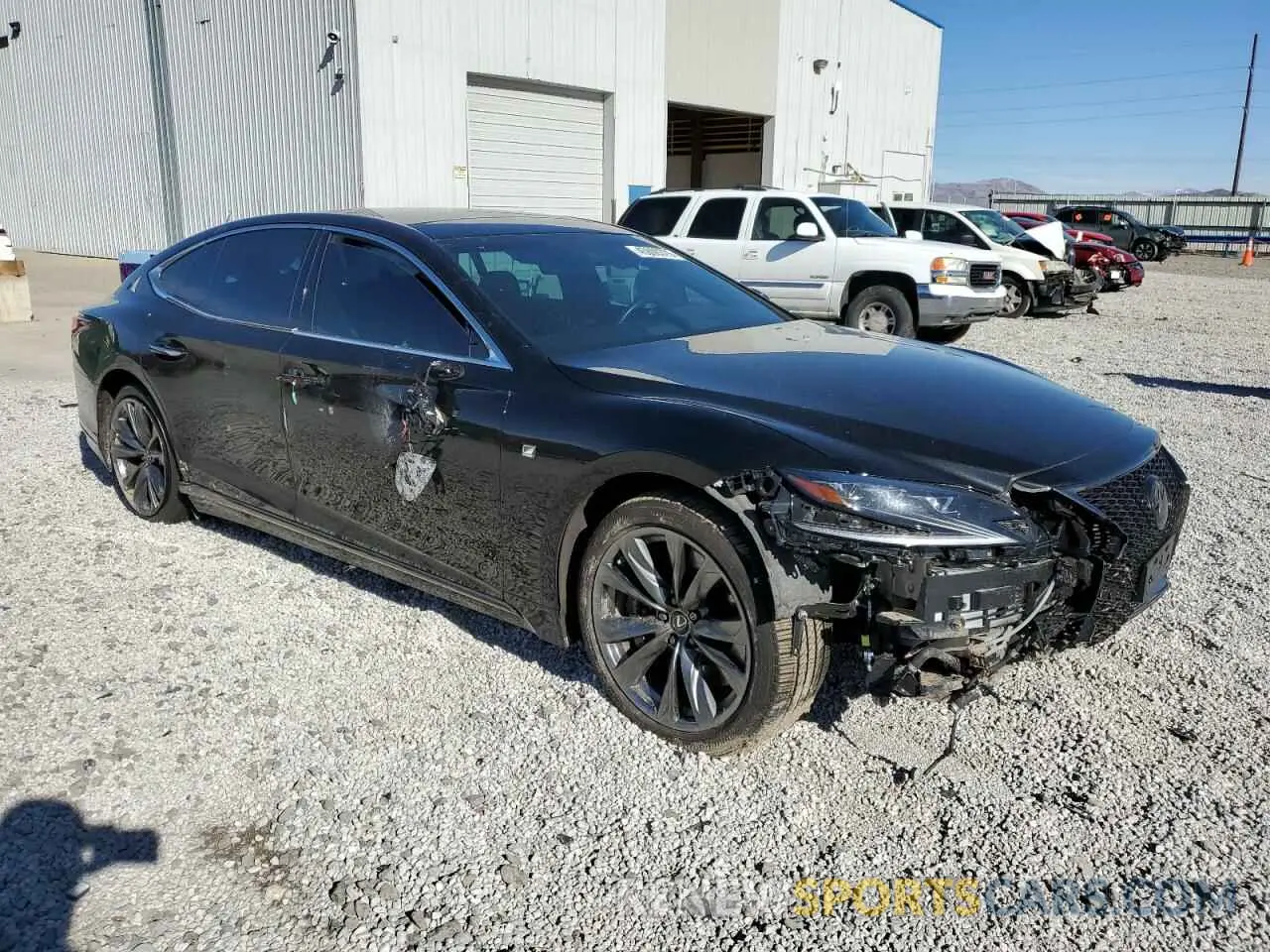 4 fotografías del automóvil dañado JTHC51FF2K5005916 LEXUS LS500 2019