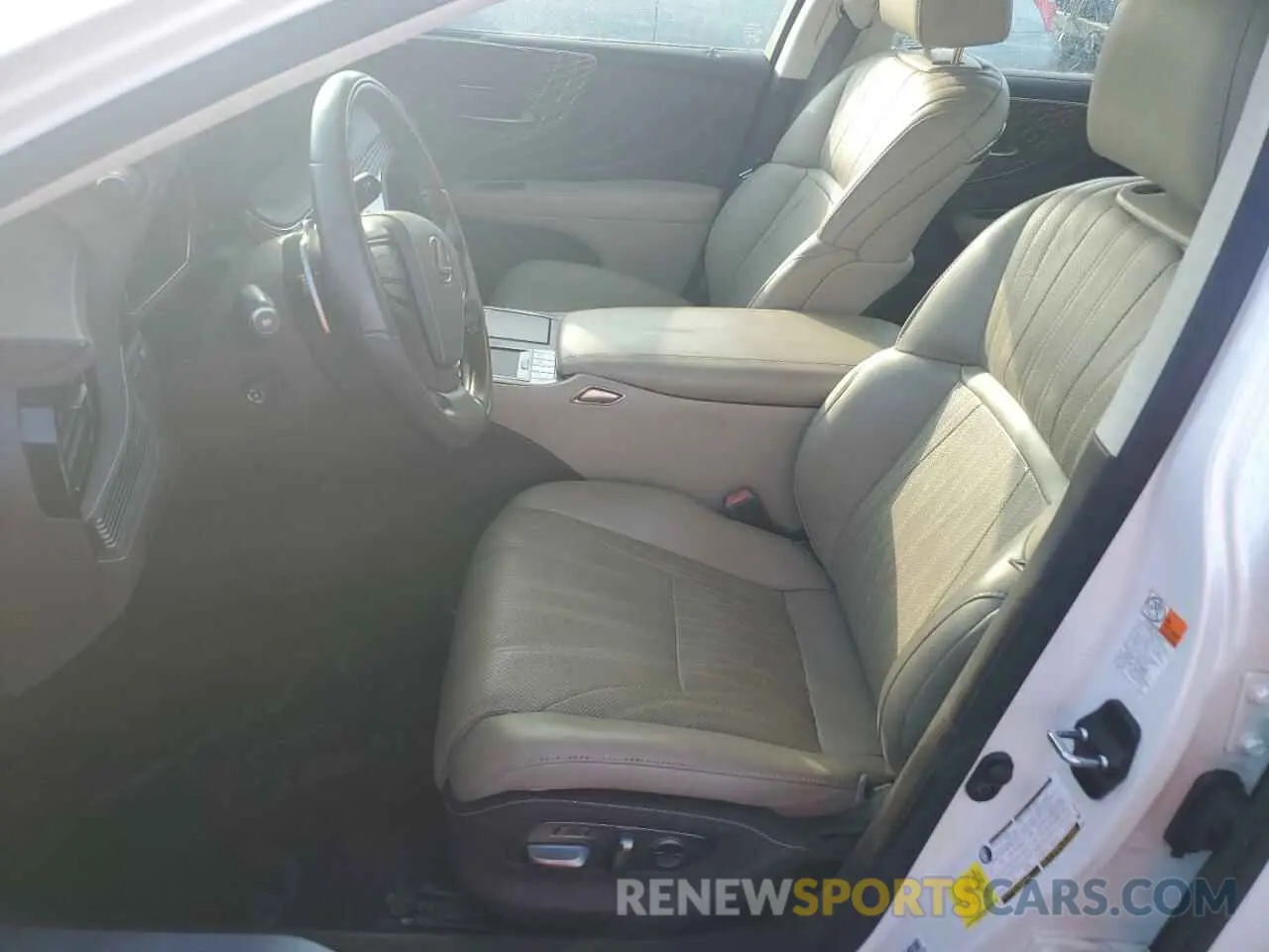 7 fotografías del automóvil dañado JTHD51FF4L5012839 LEXUS LS500 2020