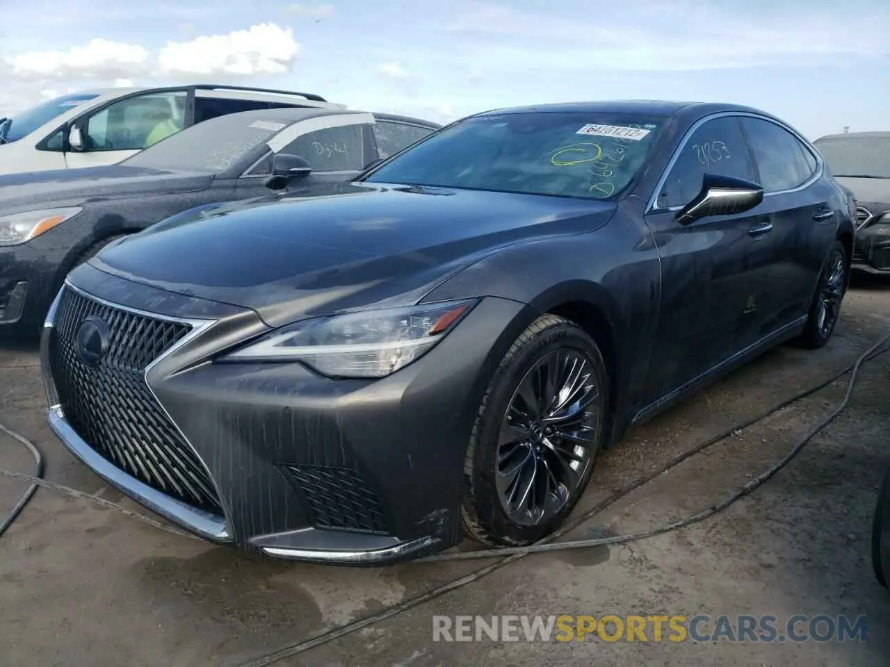 2 fotografías del automóvil dañado JTHD51FF3M5013398 LEXUS LS500 2021