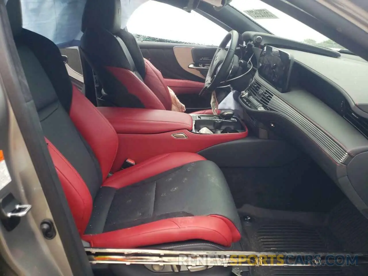 5 fotografías del automóvil dañado JTHF51FF6M5014005 LEXUS LS500 2021