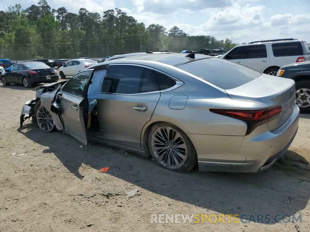 2 fotografías del automóvil dañado JTHD51FF0N5015983 LEXUS LS500 2022