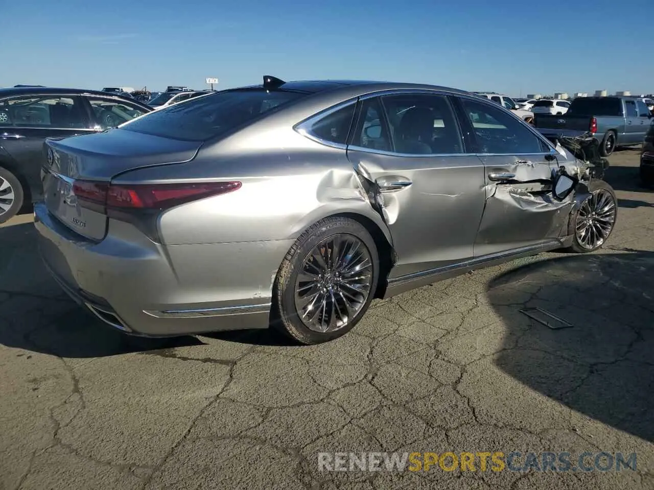 3 fotografías del automóvil dañado JTHD51FF2P5018953 LEXUS LS500 2023