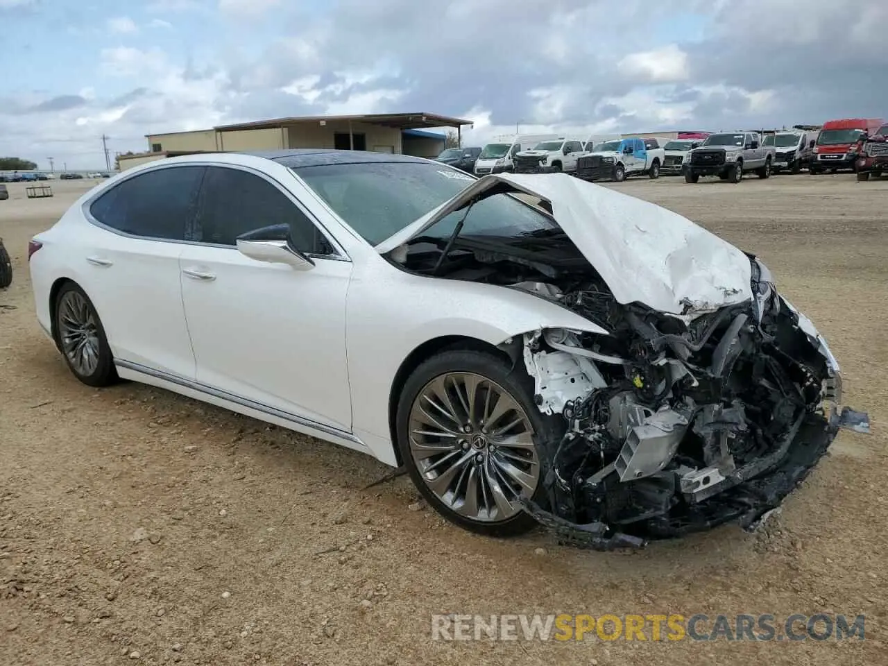 4 fotografías del automóvil dañado JTHD51FF3P5018878 LEXUS LS500 2023