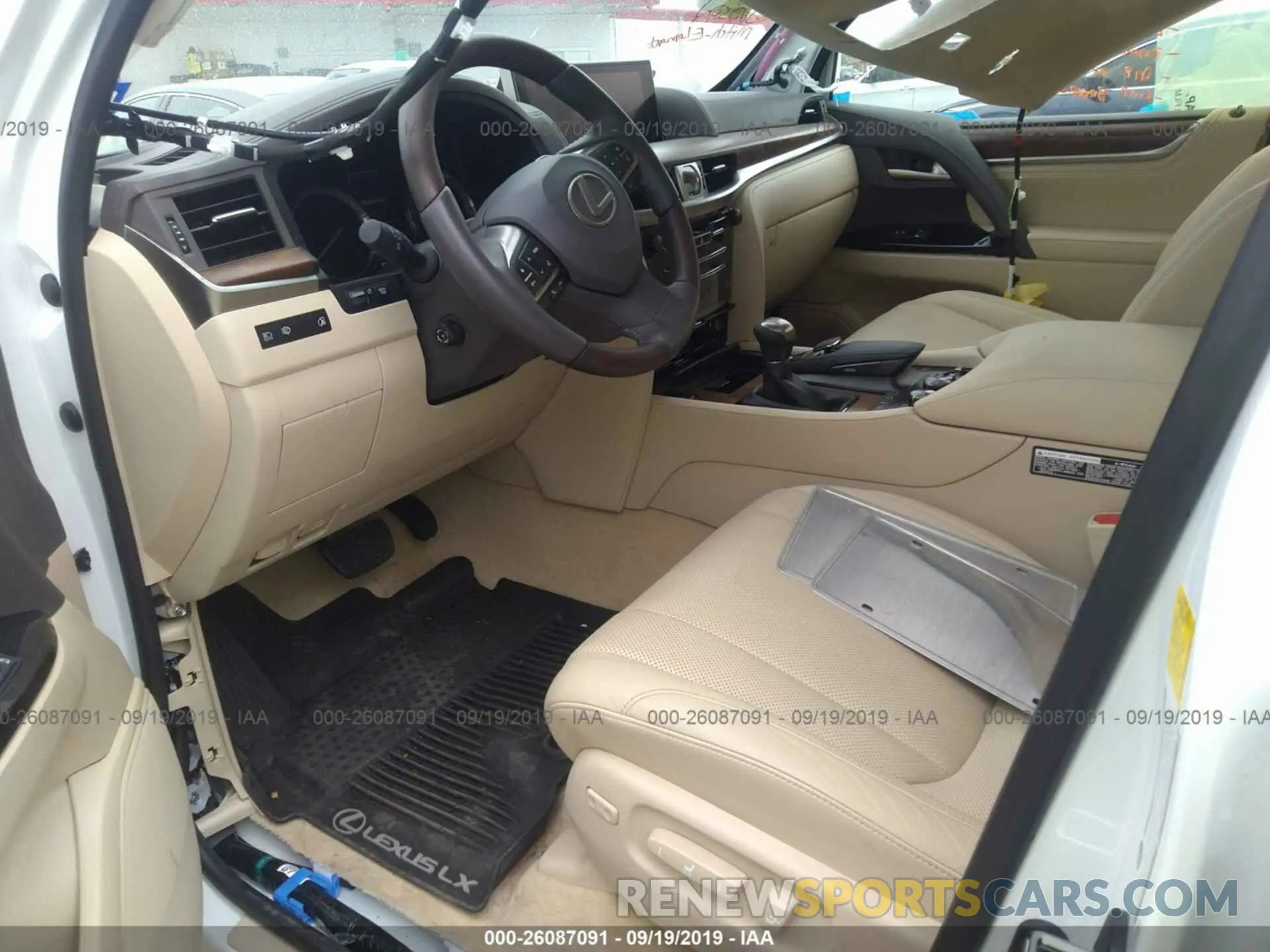 5 fotografías del automóvil dañado JTJHY7AX2K4301703 LEXUS LX 2019
