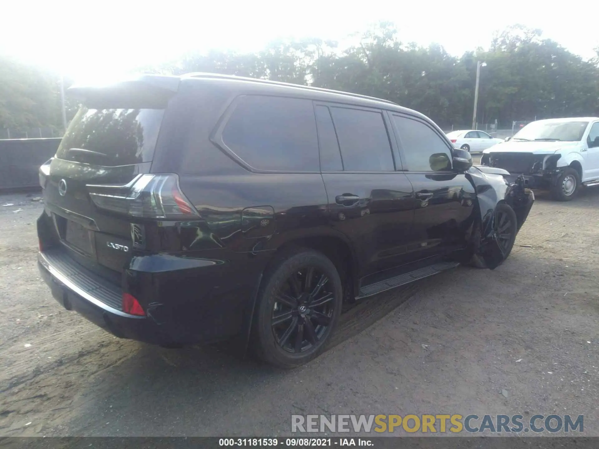 4 fotografías del automóvil dañado JTJHY7AX5K4300920 LEXUS LX 2019