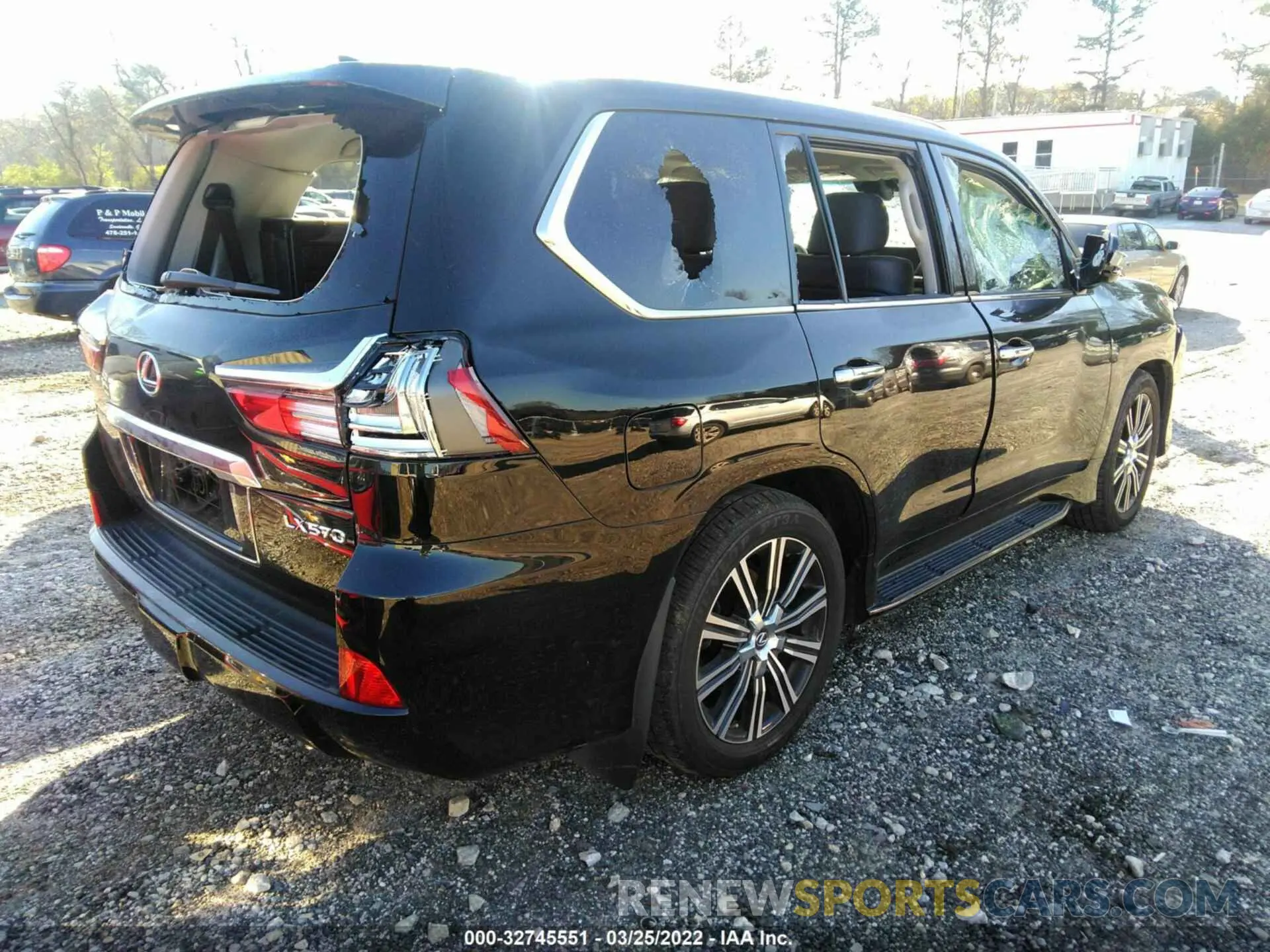 4 fotografías del automóvil dañado JTJHY7AX8K4297043 LEXUS LX 2019