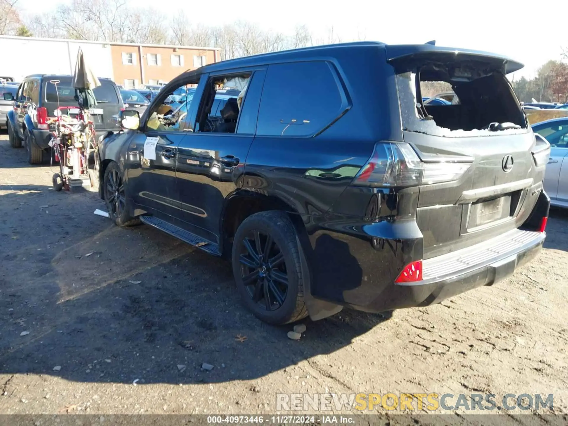 3 fotografías del automóvil dañado JTJDY7AX7M4333791 LEXUS LX 2021