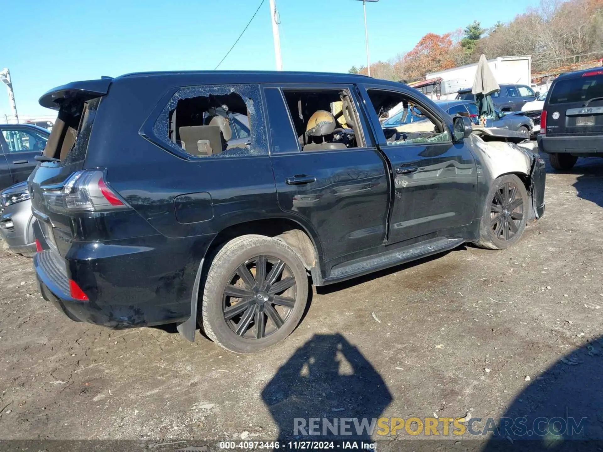 4 fotografías del automóvil dañado JTJDY7AX7M4333791 LEXUS LX 2021