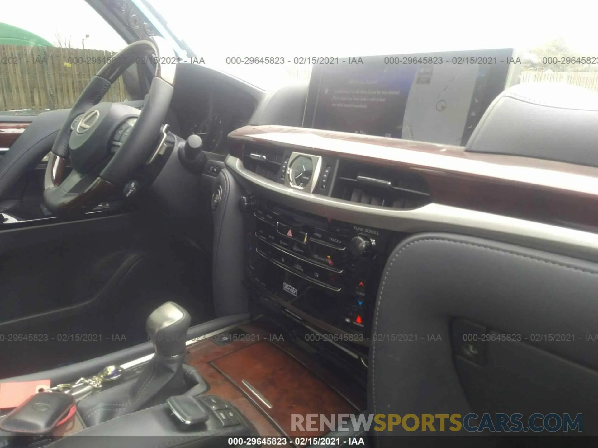 5 fotografías del automóvil dañado JTJDY7AX8M4336070 LEXUS LX 2021