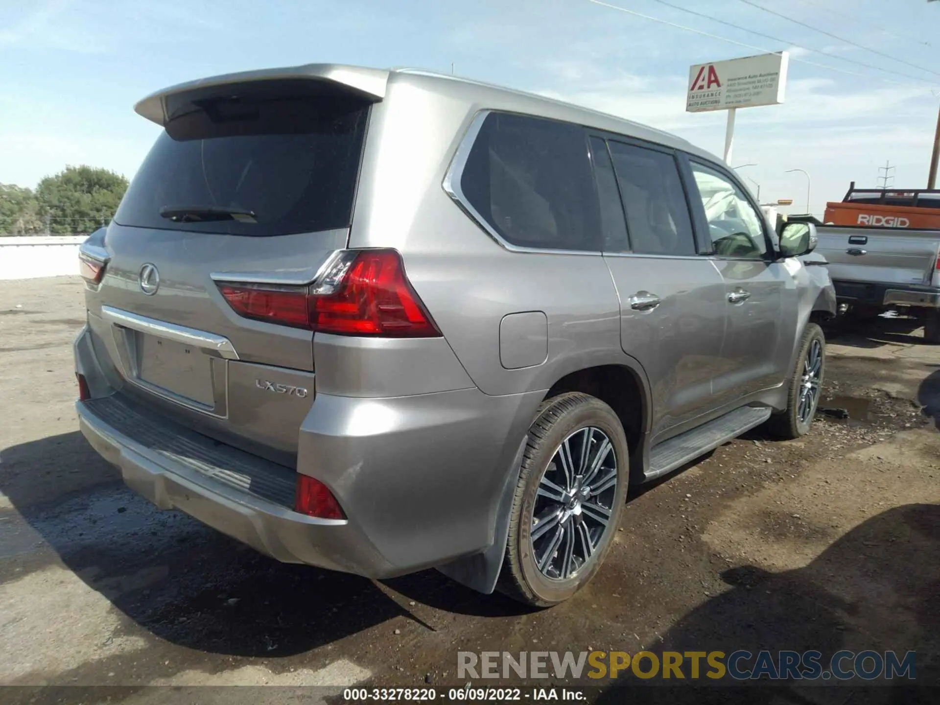 4 fotografías del automóvil dañado JTJFY7AXXM4348200 LEXUS LX 2021