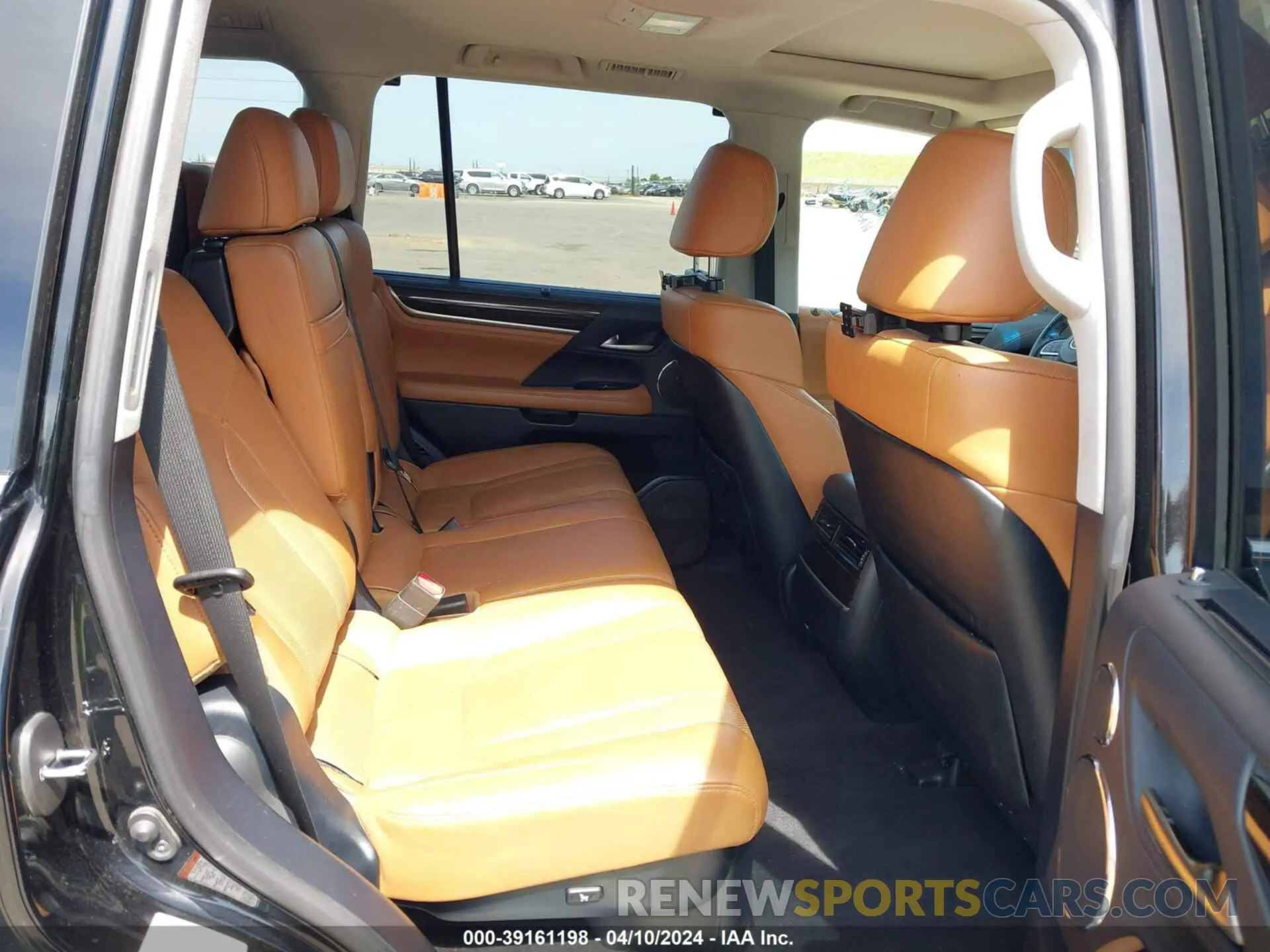 8 fotografías del automóvil dañado JTJDY7AXXM4338550 LEXUS LX 570 2021