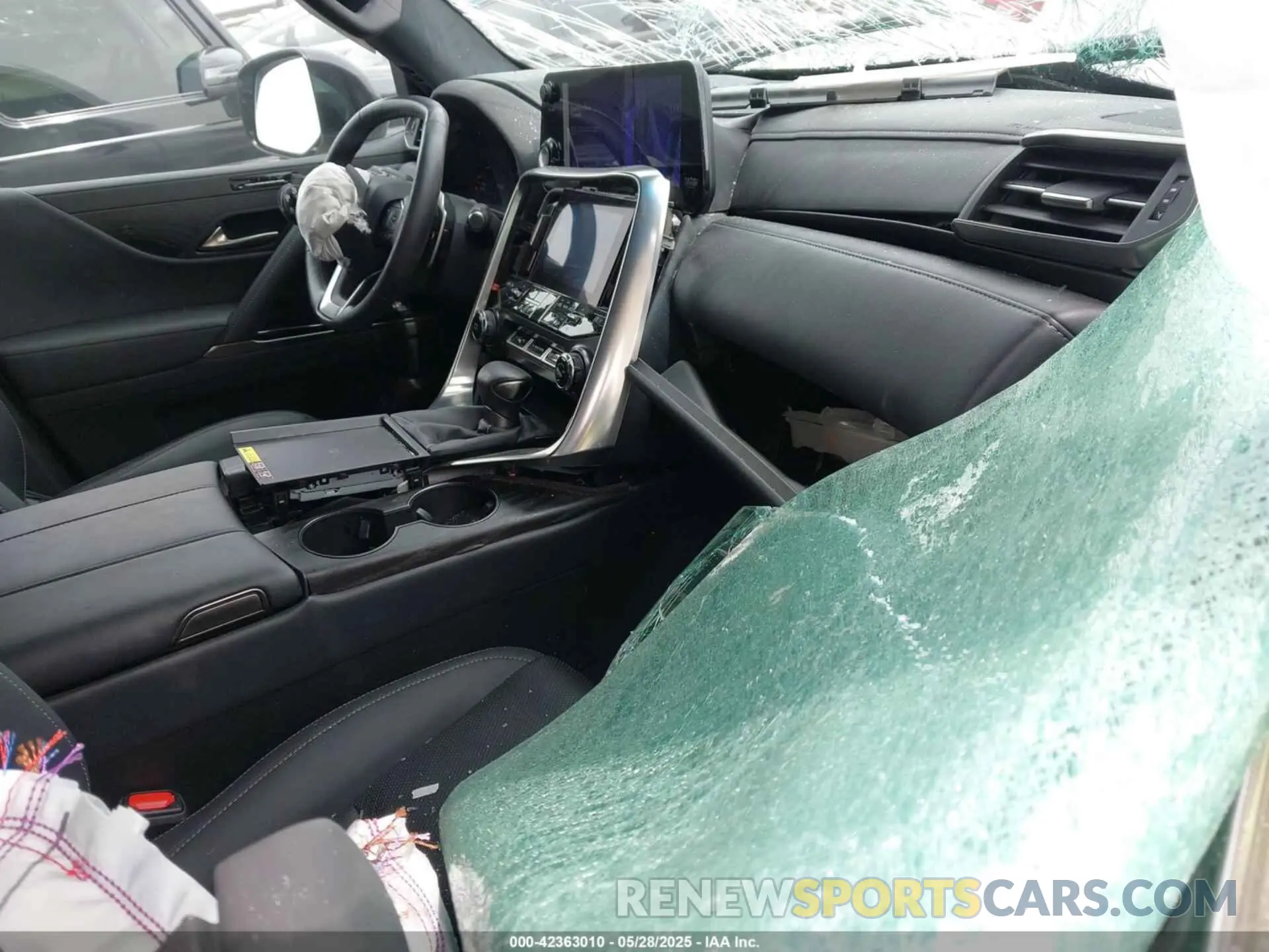 5 fotografías del automóvil dañado JTJAB7CX4N4000712 LEXUS LX 600 2022