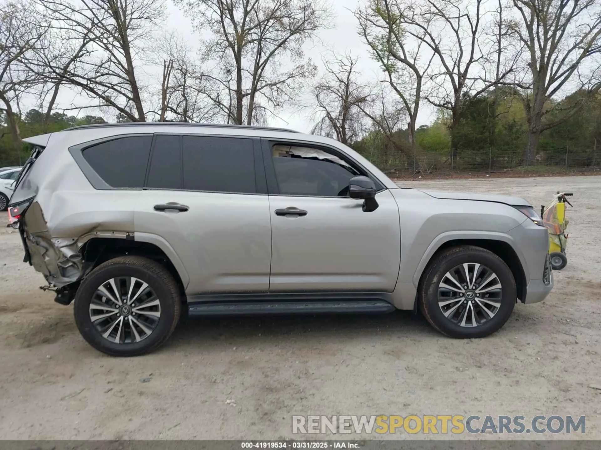 12 fotografías del automóvil dañado JTJAB7CX9R4051192 LEXUS LX 600 2024