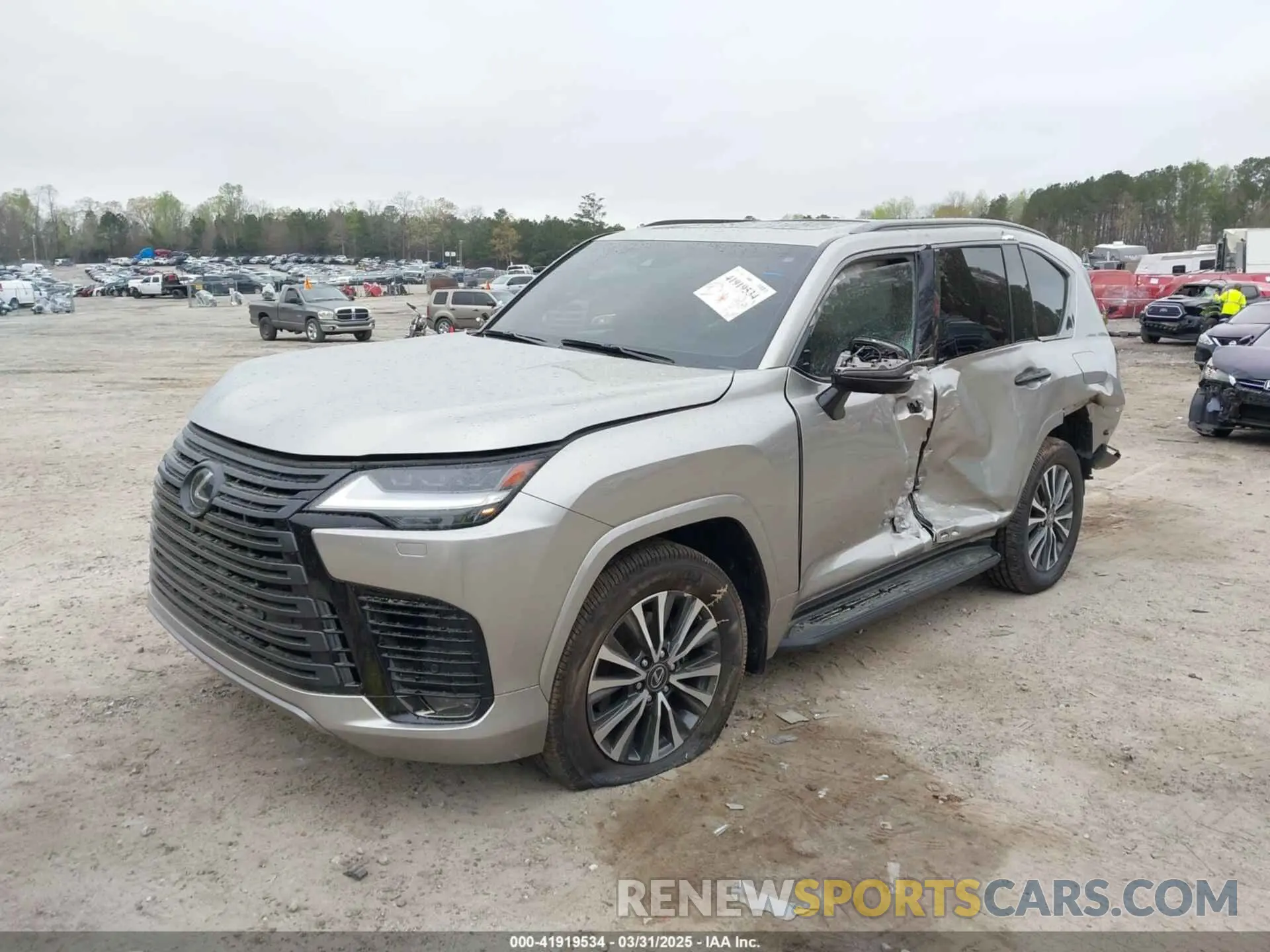 2 fotografías del automóvil dañado JTJAB7CX9R4051192 LEXUS LX 600 2024