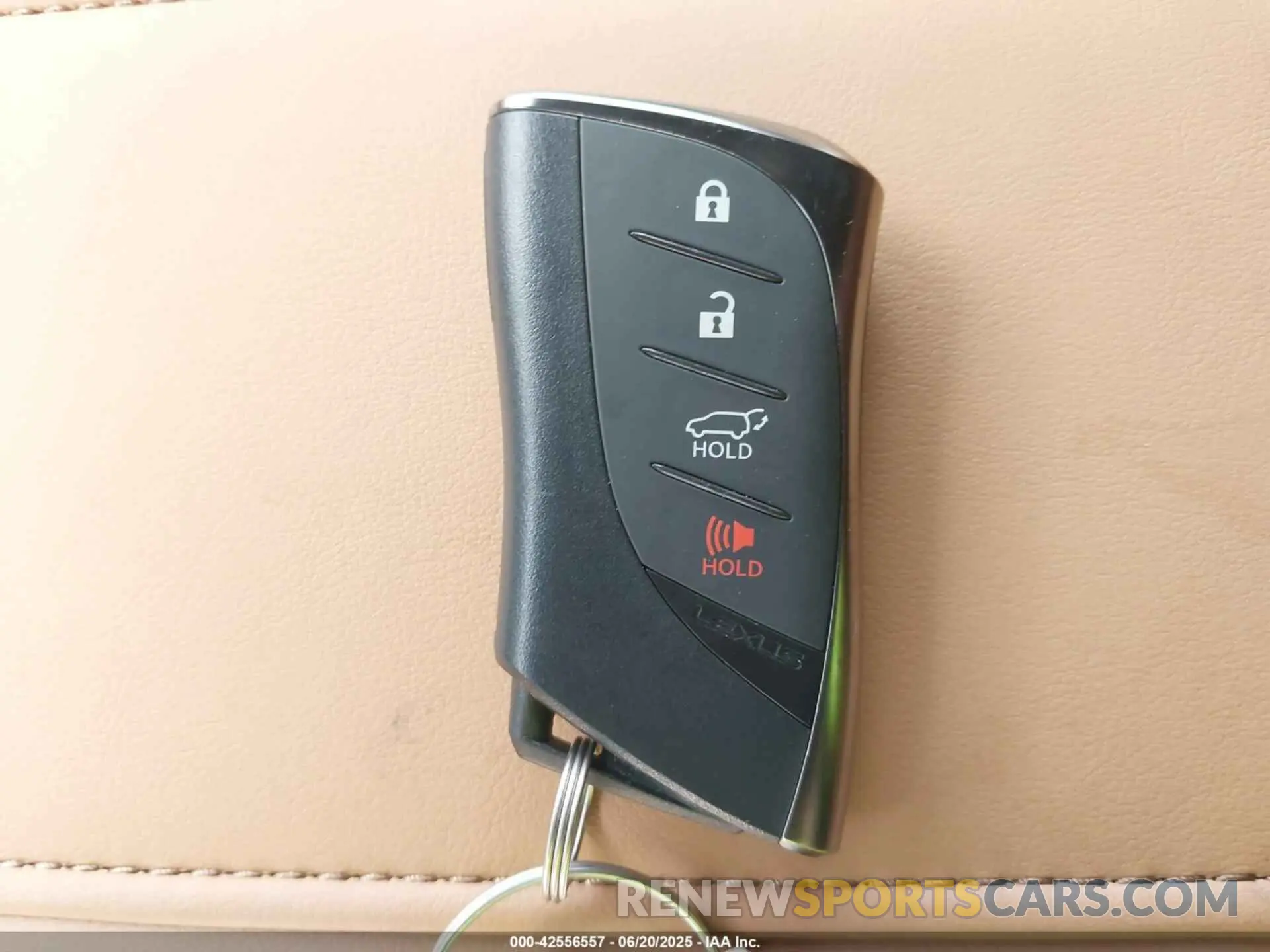 11 fotografías del automóvil dañado JTJGB7CX2S4072854 LEXUS LX 600 2025