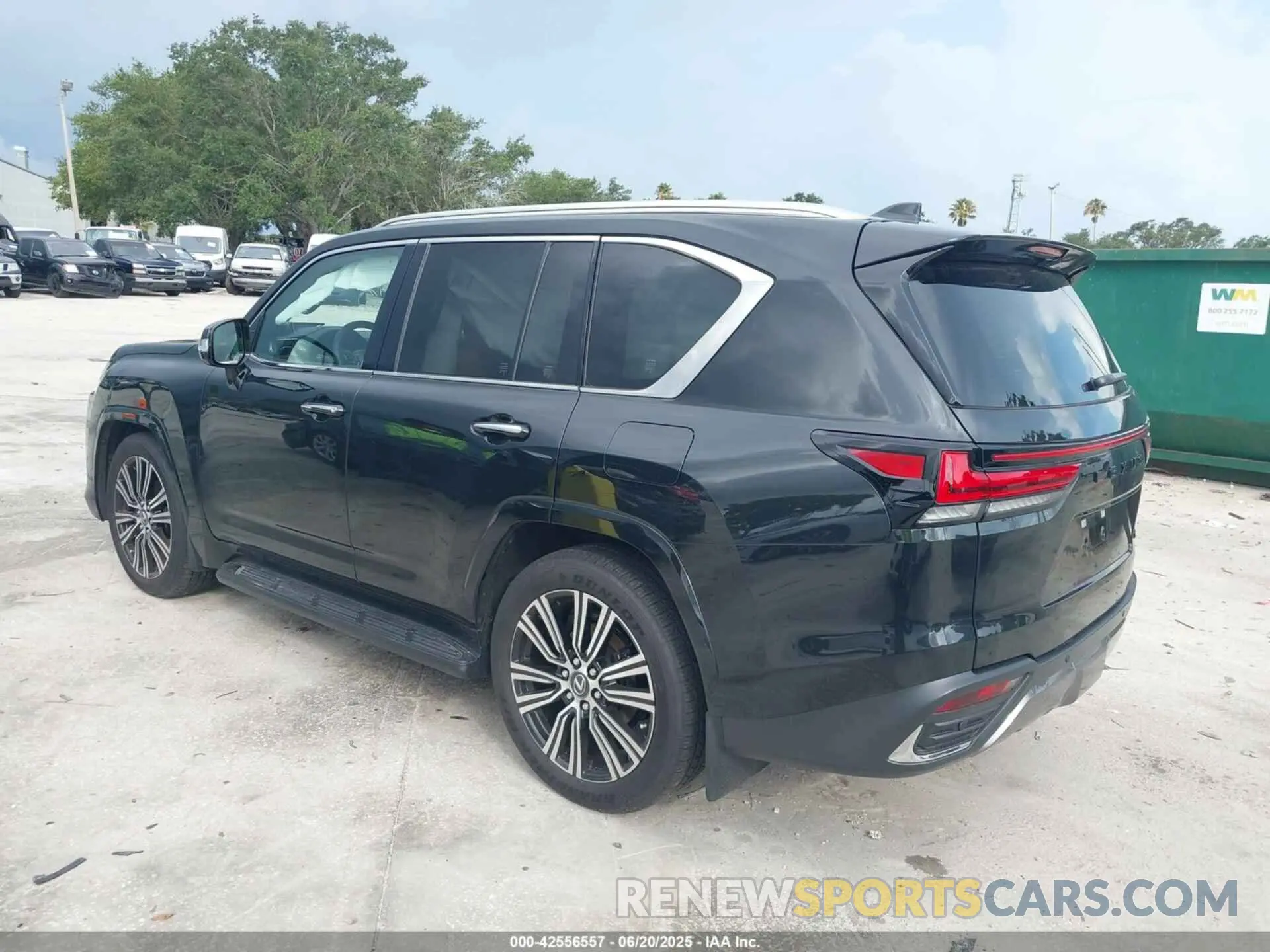 3 fotografías del automóvil dañado JTJGB7CX2S4072854 LEXUS LX 600 2025