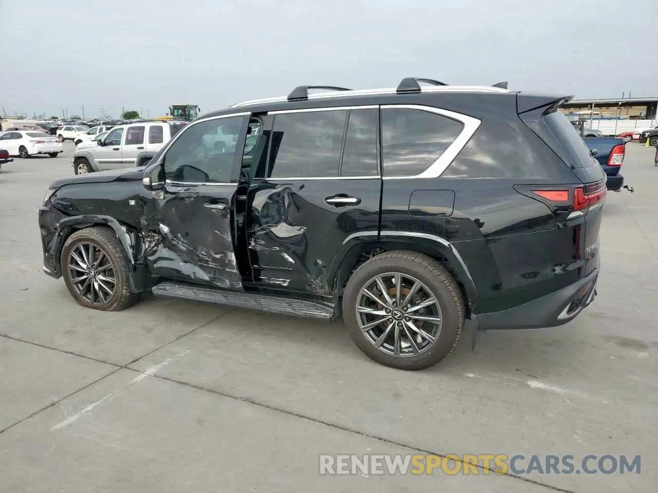 2 fotografías del automóvil dañado JTJMB7CX1N4002866 LEXUS LX 600 BAS 2022
