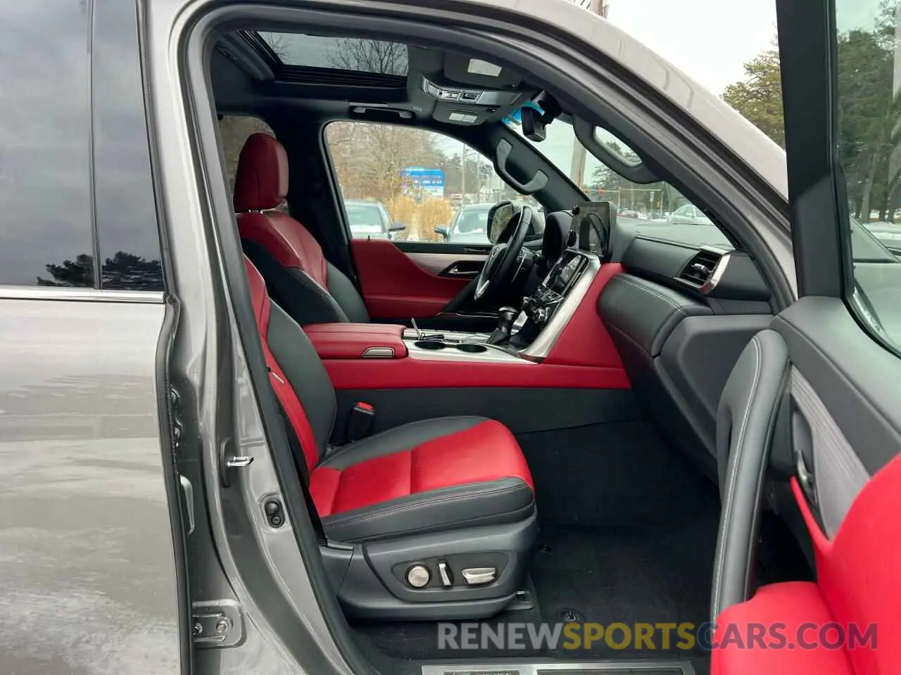 5 fotografías del automóvil dañado JTJMB7CXXN4001179 LEXUS LX 600 BAS 2022