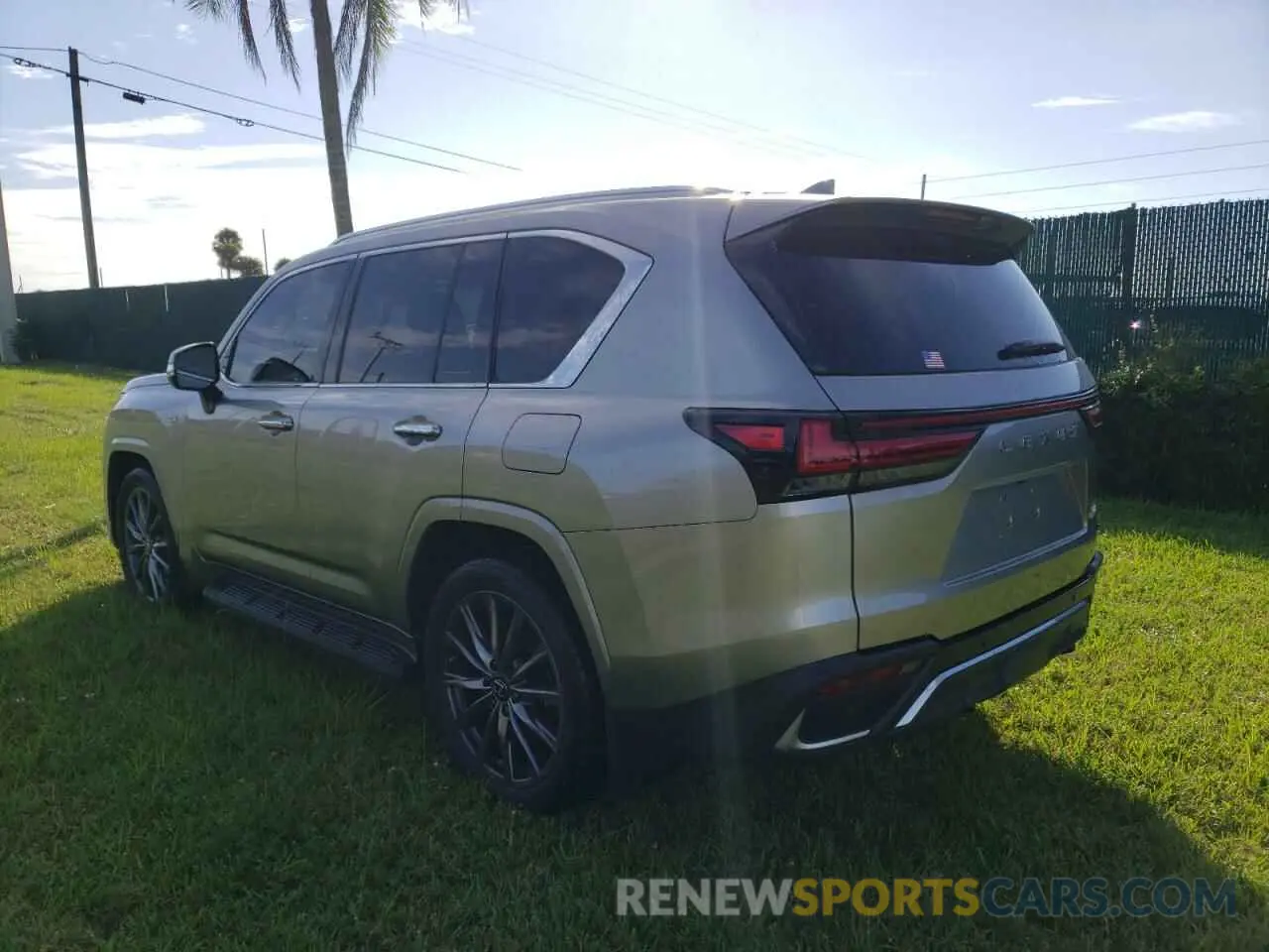3 fotografías del automóvil dañado JTJMB7CXXN4002056 LEXUS LX 600 BAS 2022
