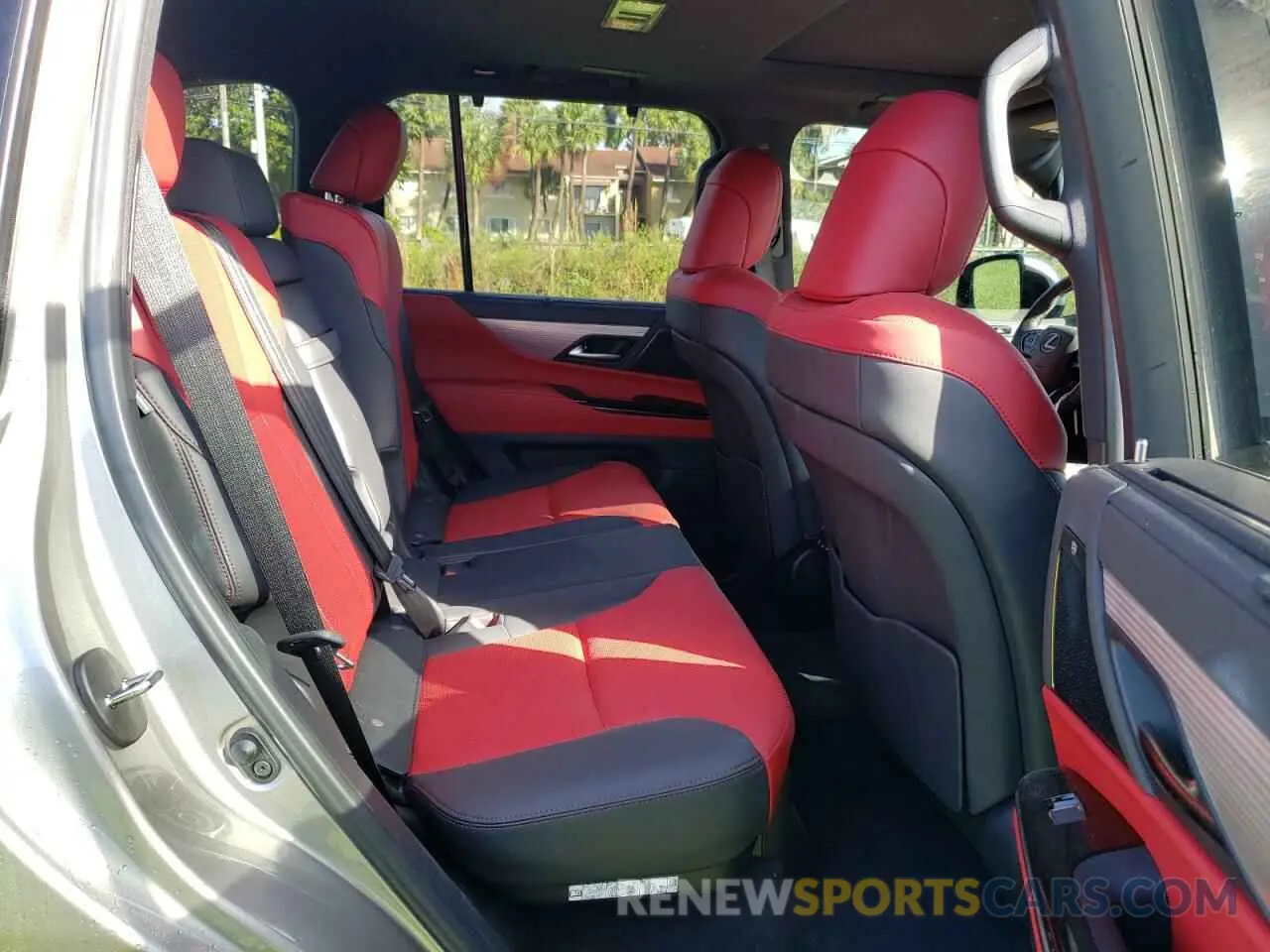 6 fotografías del automóvil dañado JTJMB7CXXN4002056 LEXUS LX 600 BAS 2022