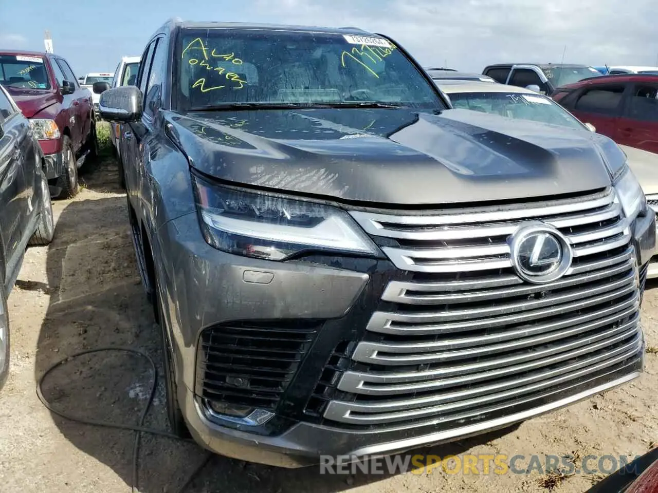 5 fotografías del automóvil dañado JTJGB7CX9P4029541 LEXUS LX 600 BAS 2023