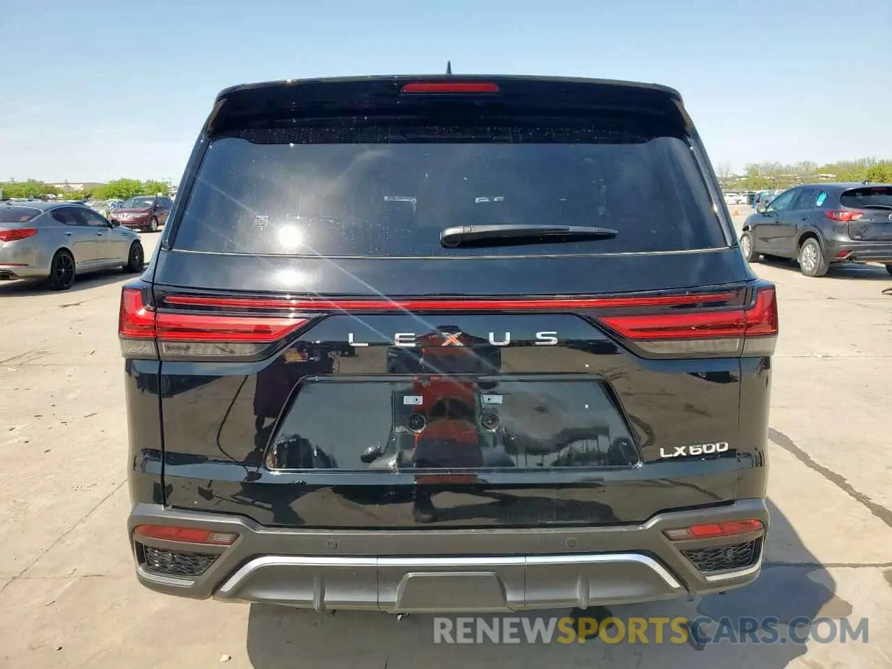 6 fotografías del automóvil dañado JTJMB7CX0P4038924 LEXUS LX 600 BAS 2023